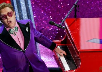 Elton John da positivo al COVID-19 y suspende dos shows de gira por EE. UU.