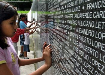 «Día de las Víctimas del Conflicto Armado» busca dejar de «glorificar asesinos y obtener la verdadera paz»
