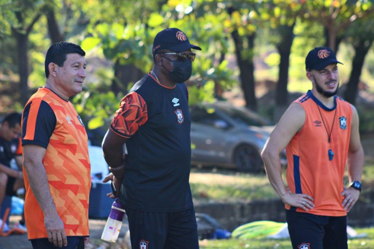 El Águila continúa en la búsqueda de dos delanteros extranjeros. Foto: Águila.