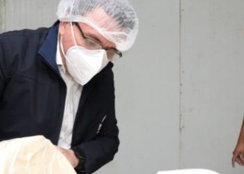 Defensoría investiga alza de precios en los quesos y advierte castigos a especuladores