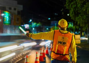 La construcción del paso a desnivel en el redondel Utila inicia con trabajos en el sistema de drenaje
