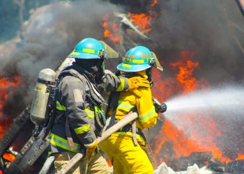 Bomberos extiguen varios incendios en la zona de la Troncal del Norte