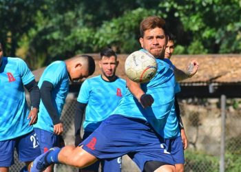 Habrá fiesta y despedida: inicia la carrera por la conquista de título y por evitar el descenso