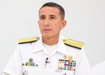 «Hemos batido récords de distancia desde las costas con las incautaciones de droga»: ministro de Defensa