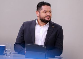 «Hemos tenido éxito en el proceso de vacunación (anti-COVID-19) y eso ha permitido un avance económico», Douglas Rodríguez, presidente del BCR