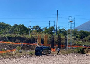 Ministerio de Obras Públicas verifica avances del paquete II del periférico Gerardo Barrios