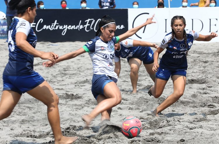 La segunda edición de la Liga INDES de Fútbol Playa, comenzará en el mes de marzo. Fotos INDES