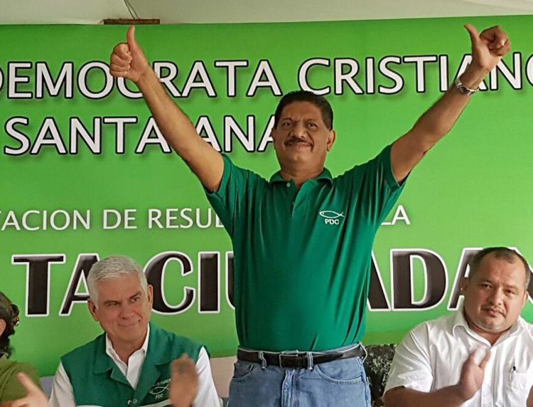 El exalcalde santaneco era parte del
grupo de Rodolfo Párker, ya expulsado.