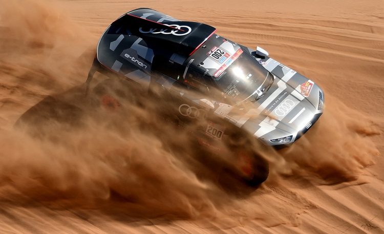 El francés Stéphane Peterhansel, ganó la décima etapa del Rally Dakar en autos. Fotos AFP