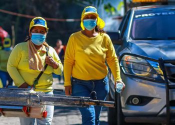 Apopa se beneficia con megajornada de fumigación y abatización contra zancudos