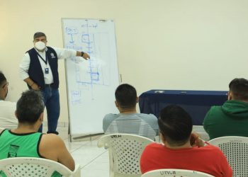Alcaldía de San Salvador continúa con el proceso informativo y diálogo con los vendedores de la calle Rubén Darío