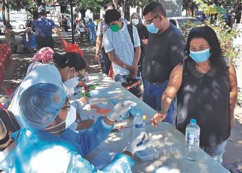 Llevan a cabo tamizaje en Suchitoto, Cuscatlán