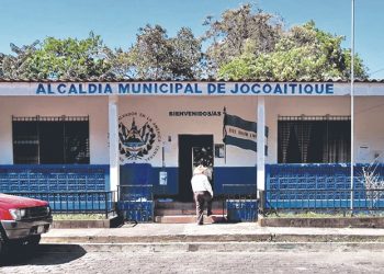 Presentan aviso de denuncia contra alcalde del FMLN  de Jocoaitique, Morazán