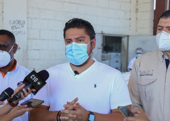 Ministro de Agricultura verifica proceso sanitario en la importación de lácteos en frontera El Amatillo, La Unión