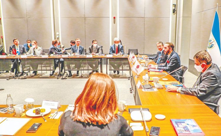 INVERSIÓN. EMPRESARIOS
TURCOS EN EL RUBRO DE
LA CONSTRUCCIÓN HAN
MOSTRADO UN INTERÉS REAL
POR COMENZAR A INVERTIR EN
EL SALVADOR.