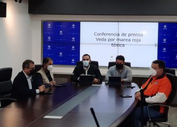 El Gobierno de El Salvador activa veda de moluscos por marea roja