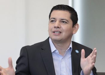«La celebración de los Acuerdos de Paz nunca tuvo presentes a las víctimas»: José Urbina, diputado de Nuevas Ideas