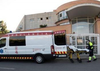 Ascienden a 8 los muertos en incendio de residencia de ancianos en España