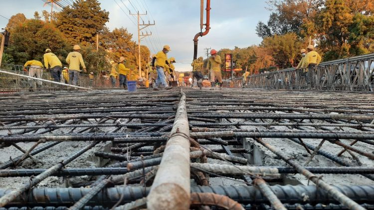 Con los trabajos en estas calles esperan que mejoren el flujo de turistas y el tránsito de los productos agrícolas./Foto: Guillermo Martínez.