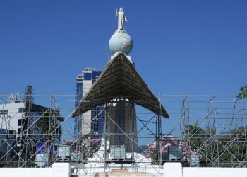 El 90% del templete para beatificación de mártires ya se encuentra ensamblado