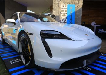 Así fue la presentación del Porsche Taycan en El Salvador