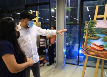 Autoridades realizan exhibición artística «Pinceladas de Esperanza» en CUBO de la colonia IVU