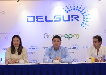 Grupo colombiano explora nuevas inversiones en El Salvador