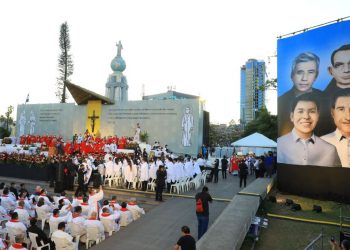 Padre Rutilio Grande, fray Cosme Spessotto y dos mártires salvadoreños son beatificados por Iglesia Católica