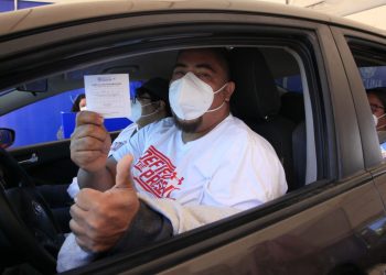 «Las vacunas nos ayudan a cuidar nuestra salud y la de nuestra familia»: Jaime Murcia, salvadoreño beneficiado con vacuna contra COVID-19