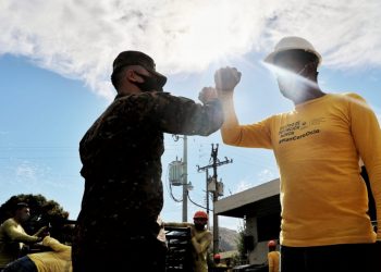 Reos en fase de confianza apoyan a equipos de seguridad pública