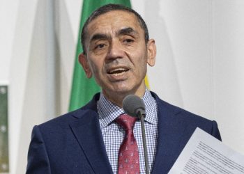«El mundo está mejor preparado ante futuras variantes del COVID-19», Ugur Sahin