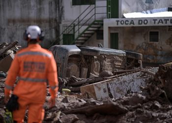 Seis mineros muertos y nueve desaparecidos deja explosión en mina de carbón en Colombia