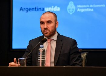 Argentina paga al FMI vencimiento de intereses por $370 millones