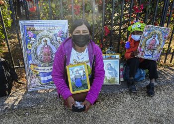 Miles de hondureños encomiendan nuevo gobierno a la virgen de Suyapa para aliviar la pobreza