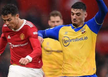 El Manchester United de Cristiano Ronaldo vuelve a tropezar