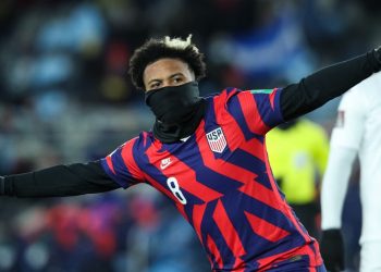 Estados Unidos golea 3-0 a Honduras y se afianza en puestos de acceso a Catar 2022