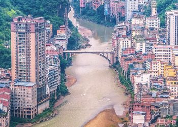 ¡Impresionante! Conozca Zhaotong, la ciudad más angosta del mundo