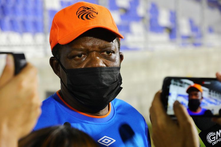 Agustín Castillo, técnico de Águila. Foto: Diario El Salvador.