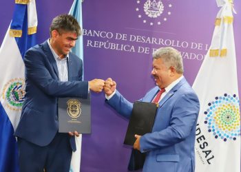 Bandesal y universidad argentina apuestan por la formación empresarial