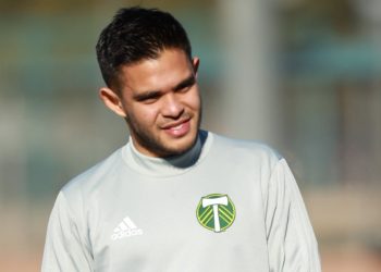 Andrés Flores anuncia su retiro del fútbol profesional