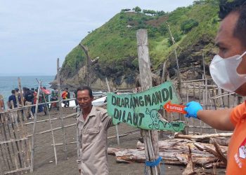Mueren once personas ahogadas durante un ritual en Indonesia