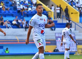 Emerson Mauricio, delantero de Alianza: «No contamos con Fito ni con Franco, pero yo estoy trabajando duro para este tipo de oportunidades»