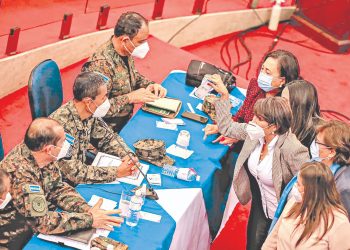 Oposición que se ensañó con funcionarios ahora dice que citatorios son un «show»
