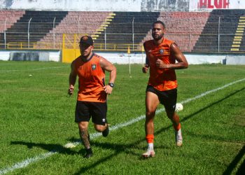 Junior Caetano listo para debutar con Águila