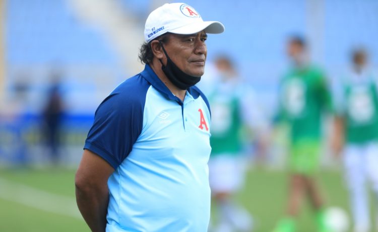 Milton Meléndez, técnico de Alianza. Foto: Diario El Salvador.