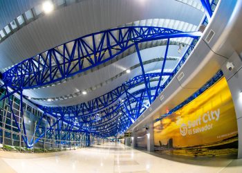 El Salvador impulsa reformas para atraer más inversiones