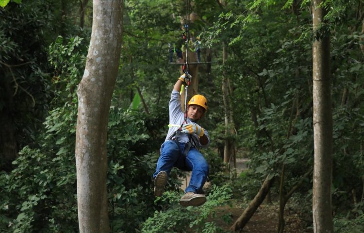 El parque Walter Thilo Deininger en La Libertad, reabierto a inicios de año, ofrece un concepto de aventuras para  todos los visitantes./Foto: Sofía Mazariego