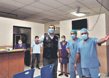 Director de Fosalud verifica el funcionamiento de las unidades de la zona oriental