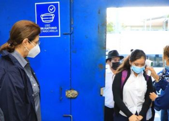Ministerios de Educación y Salud verifican protocolos de bioseguridad en el regreso a clases