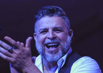 El príncipe de la salsa, Luis Enrique, visitará El Salvador para honrar el Día Nacional de la Salsa